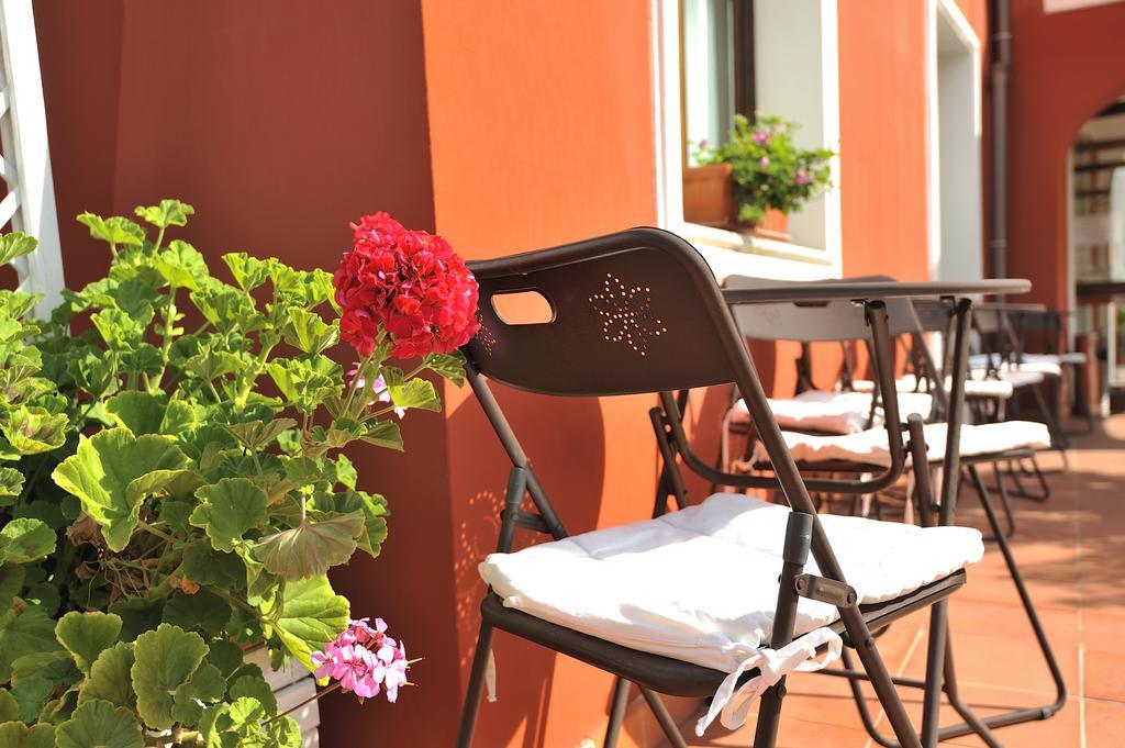 Hotel Nicoletta Санта Мария Наварезе Екстериор снимка