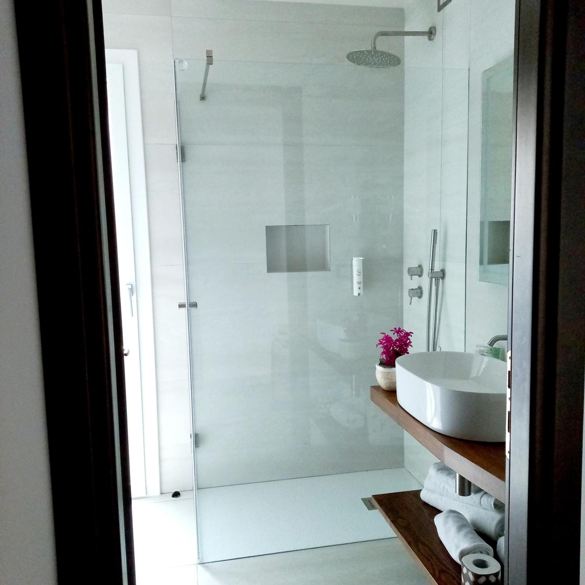 Hotel Nicoletta Санта Мария Наварезе Екстериор снимка