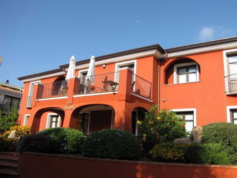Hotel Nicoletta Санта Мария Наварезе Екстериор снимка